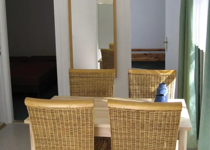 Mit Garten- Terrasse Und Grill By Interhome Quetzin